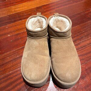 UGG classic ultra mini platform chestnut size 8 women